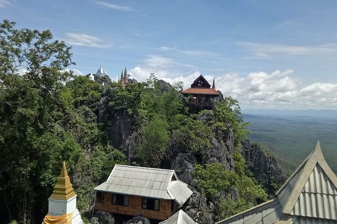 1 day Private Tour to Unseen Temple in Lampang - Climbing to Wat Chaloem Phrakiat