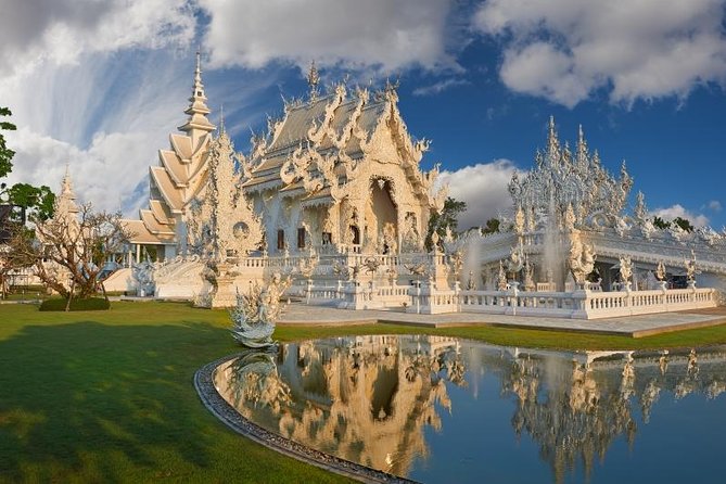 2-Day Best of Chiang Rai from Chiang Mai Private Package - The Black House and Chiang Rai’s modern art