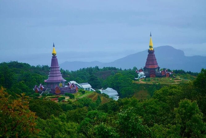 2- Days in Doi Inthanon National Park - The royal pagodas add a final cultural stop