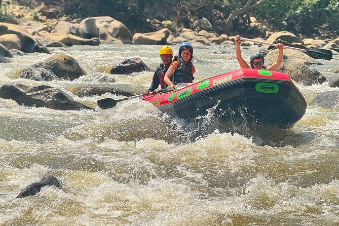 7 Hour Sticky Waterfall and Double Rafting Adventure - Lunch and the change of pace