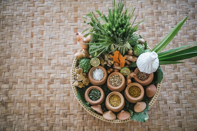 90 mins of Relaxing Foot and Back with thai balm or Oil - Shower timing matters