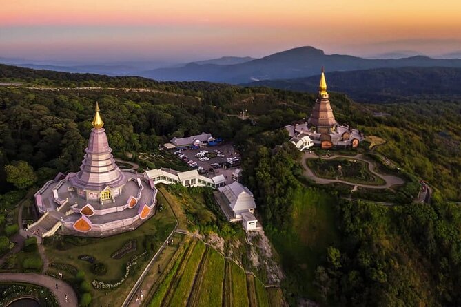 A Day Trip to Doi Inthanon Escape to Nature - Thai lunch before the high point
