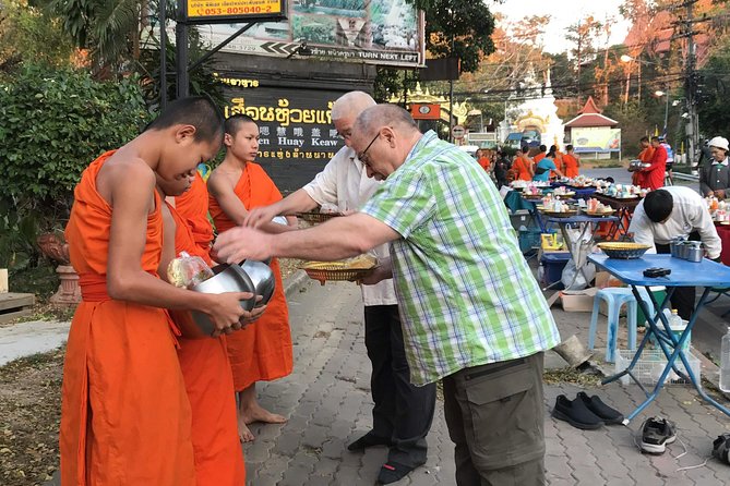Alms and Wat Phra That Doi Suthep Private Chiang Mai Tour - Why the early alms ceremony matters