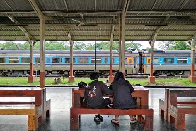 Amazing 1 day Private Tour to visit Lampang Province by train - Lunch and the value of having logistics handled