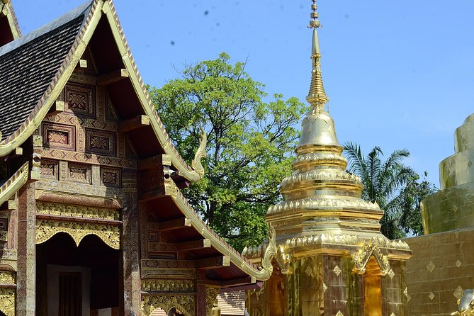 Best of Chiangmai day trip Temples and Sticky waterfall - Wat Chiang Man and the route discrepancy