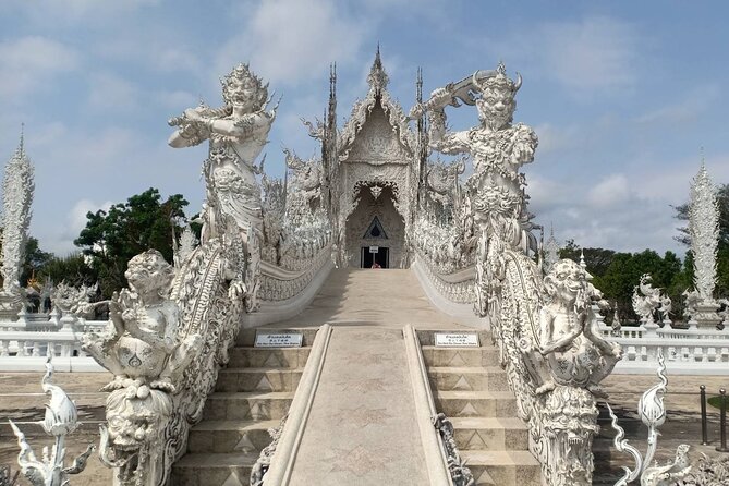 Best Places in Chiang Rai White, Blue, Big Buddha, Tea Plantation - Wat Rong Suea Ten, the Blue Temple