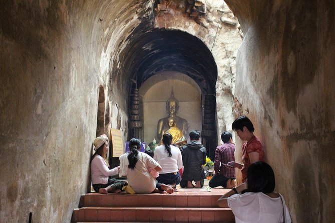 Best seller!! Amazing Night tour, Doi Suthep + Wat umong - Top Must visit! - Golden details and Chiang Mai after sunset