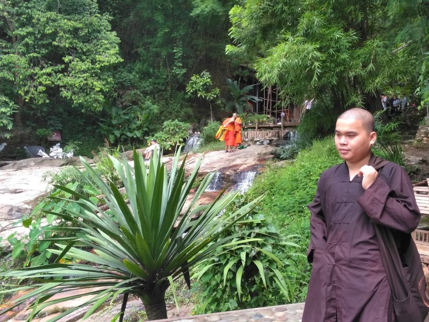 Chiang Mai: 7-Hour Doi Suthep National Park Summit Hiking - What to pack for the steep sections