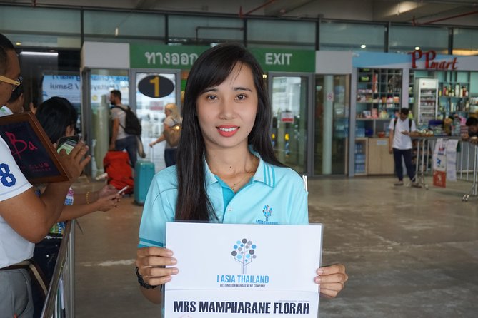 Chiang Mai Airport Transfer by Private Van – Arrival or Departure - Finding the driver after landing