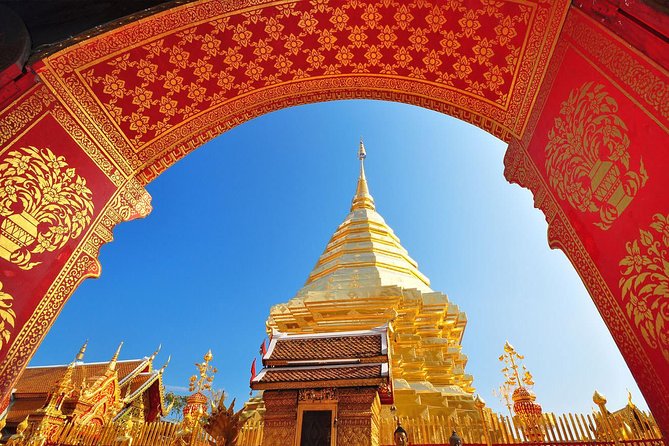Chiang Mai Best City Tour with Doi Suthep, Pha Lat & Chedi Luang - Tha Phae Gate and a final look at old Chiang Mai