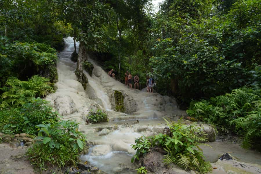 Chiang Mai: Bua Thong Sticky Waterfall & Huge Cave & Buffet - Climbing the four levels of Sticky Waterfall