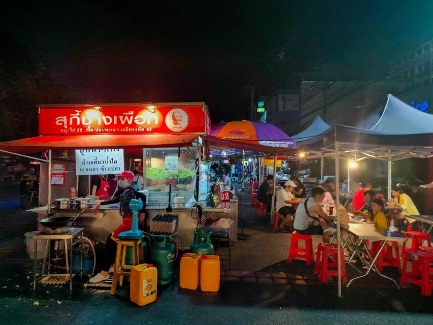 Chiang Mai: Chiang Mai Bar Hopping Guided Night Tour - A Chiang Mai night built around food, music, and the river
