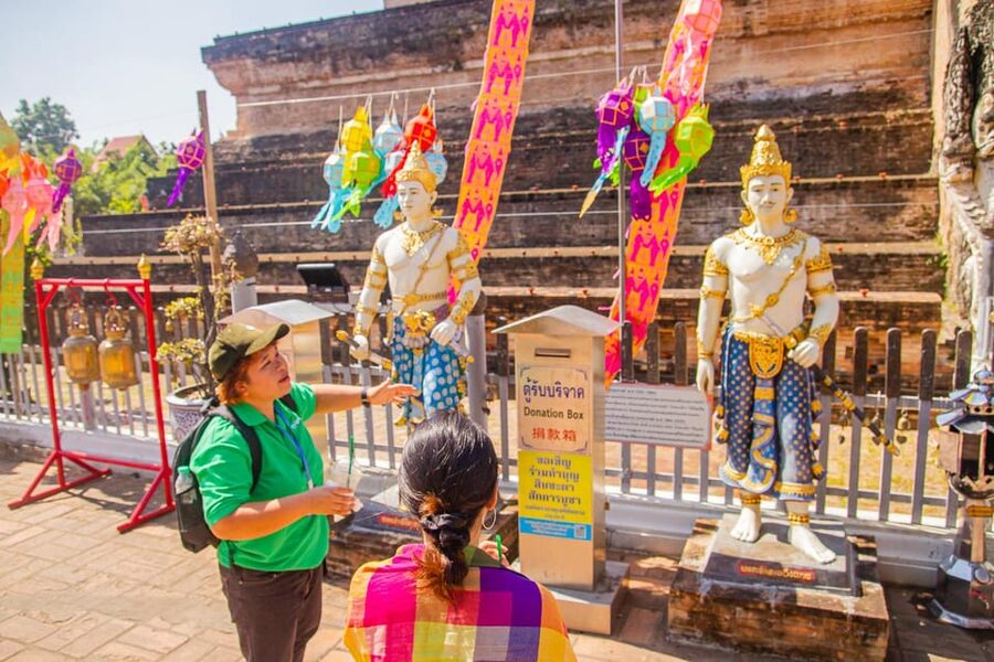 Chiang Mai: Chiang Mai Old City Twilight Walking Tour - What the $20 price really covers
