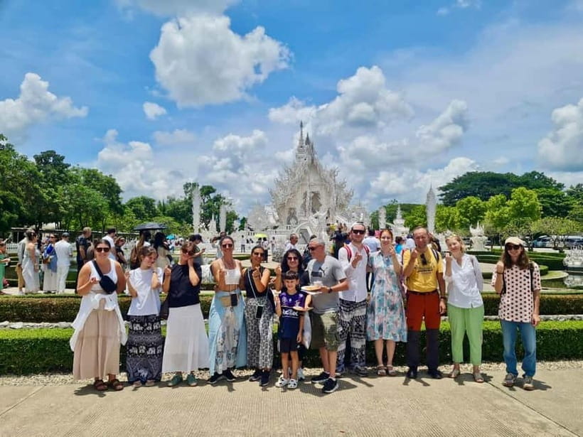 Chiang Mai: Chiang Rai Famous Temples & Hot Springs Day Trip - The Karen village option needs careful thought