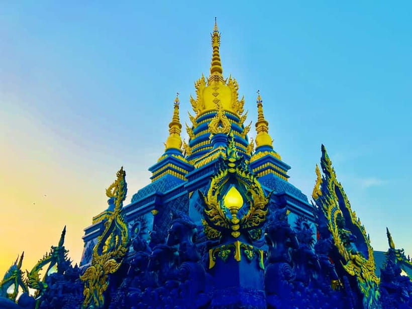 Chiang Mai: Chiang Rai Highlights in One Day - Lunch in Chiang Rai before the Blue Temple