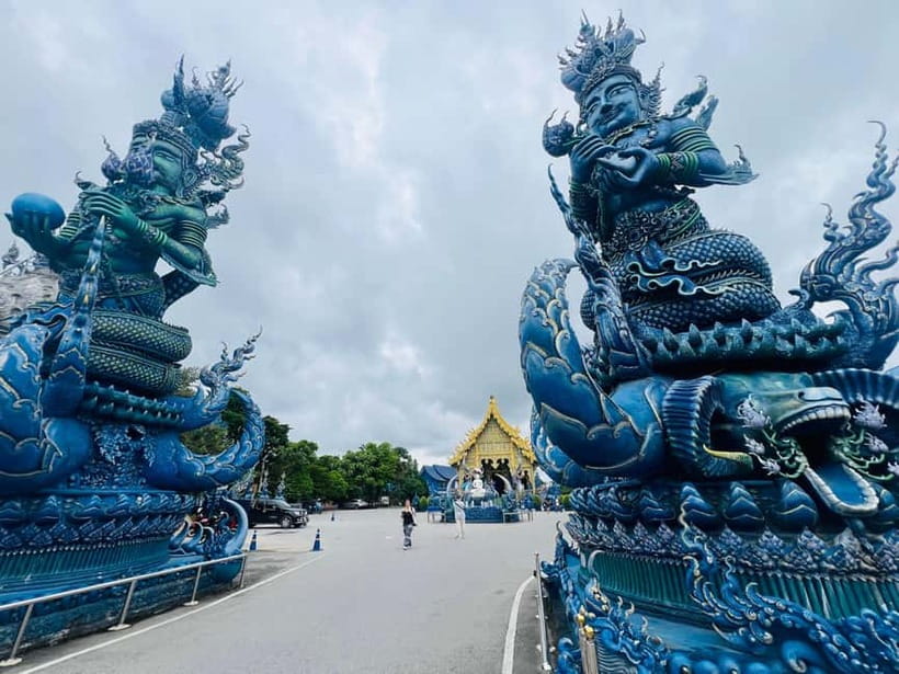 Chiang Mai: Chiang Rai Highlights in One Day - Starting at Tha Phae Gate before 8 a.m.
