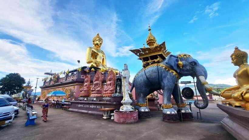 Chiang Mai: Chiang Rai Temples Day Trip with Lalita Cafe - Mae Kachan Hot Spring: a 15-minute warm-up