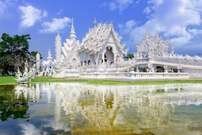 Chiang Rai:White-Black-Blue Temple-Golden Triangle-Keren-Boat Trip