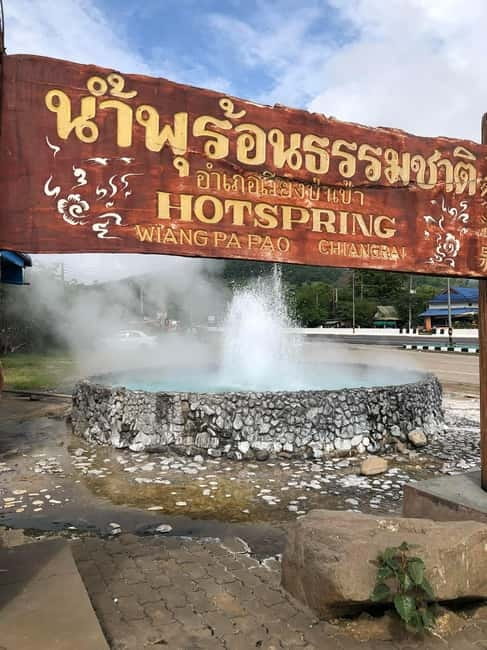 Chiang Mai: Chiang Rai White, Blue & Black Temples Day Tour - The morning ride from Chiang Mai