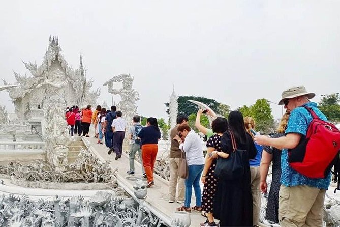 Chiang Mai-Chiang Rai: White Temple-Blue Temple-Lalita Cafe - Mae Khachan Hot Spring is a short roadside pause