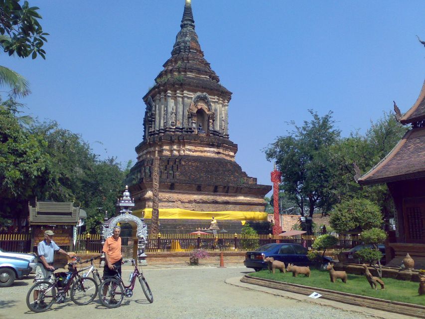 Chiang Mai City Culture Bicycle Ride - Wat Chedi Luang and the story of the Emerald Buddha