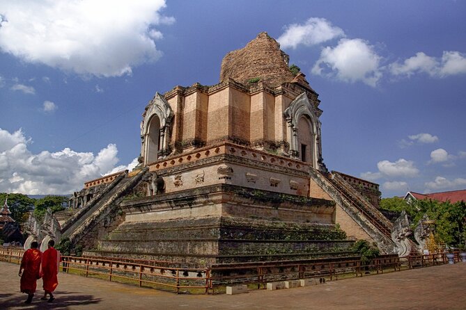 Chiang Mai City Tuk Tuk Tour - Half Day - Wat Phra Singh and northern Thai design