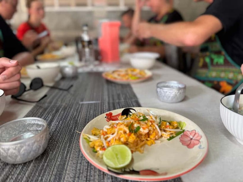 Chiang Mai: Cooking Class with Market and Pickup - What you take home after the class