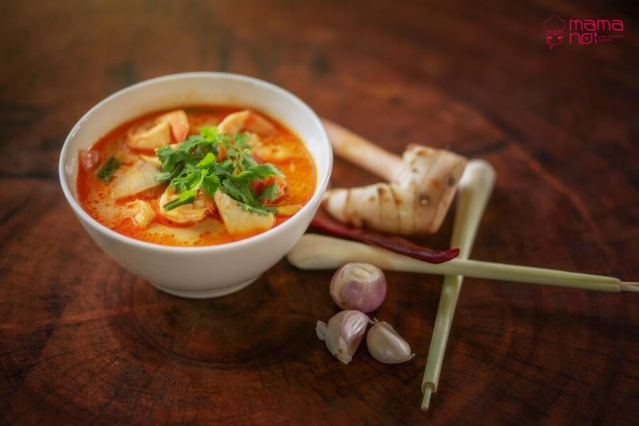 Chiang Mai: Cooking Class with Organic Farm at Mama Noi - Picking a menu: soup, stir-fry, curry, and dessert