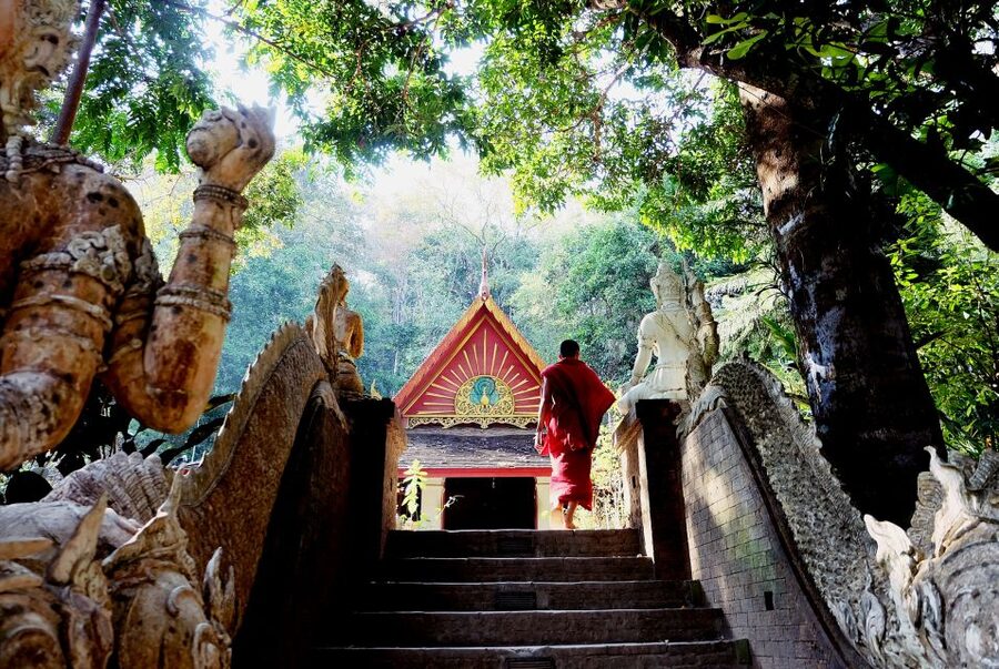 Chiang Mai: Customize Your Own Chiang Mai City Tour - The Old City’s essential temples