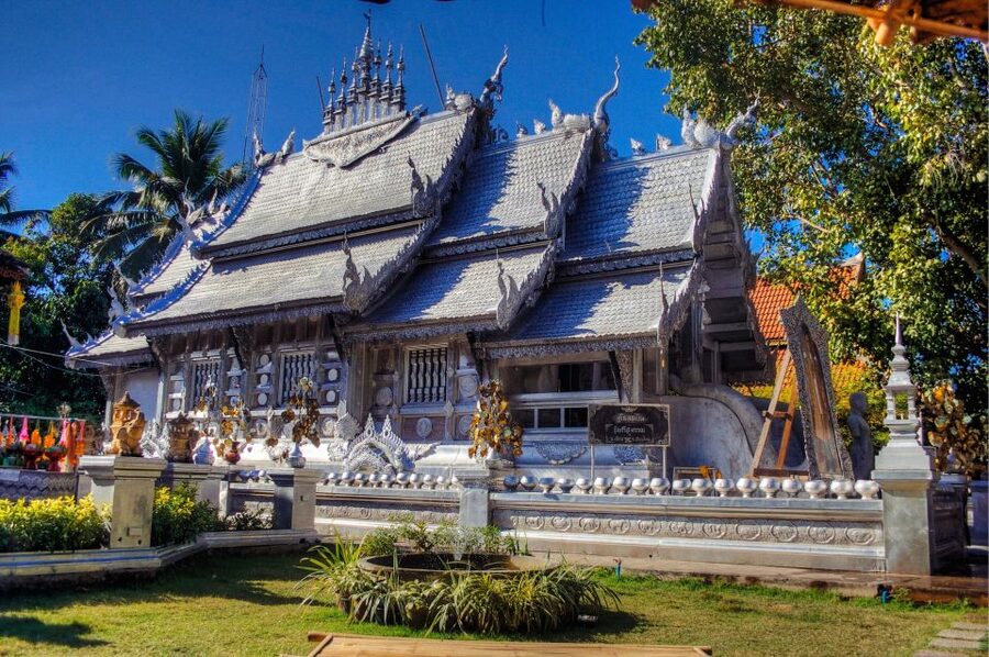 Chiang Mai: Customize Your Own Chiang Mai City Tour - Tha Phae Gate and the city’s landmarks