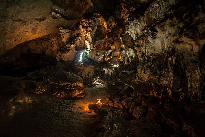 Chiang Mai Day Tour: Chiang Dao Cave and Hill Tribes - Booking, cancellation, and small practical details
