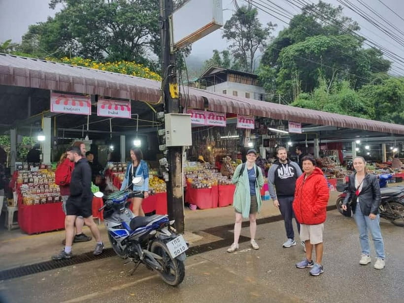 Chiang Mai: Doi Inthanon National Park Sightseeing Tour - Hmong market and the Royal Project story