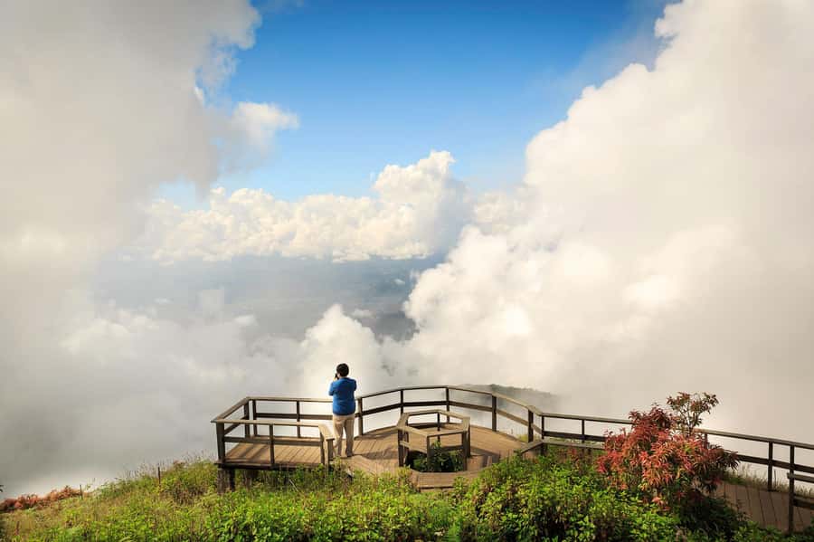 Chiang Mai: Doi Inthanon National Park, Waterfall & Lunch - A Karen village and lunch in the countryside