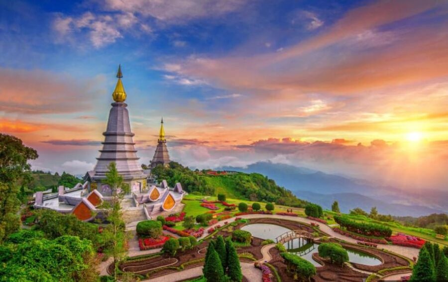 Chiang Mai: Doi Inthanon Park with Kew Mae Pan Hike Day Trip - Who should book this day trip?