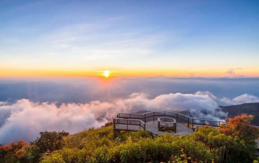 Chiang Mai: Doi Inthanon Park with Kew Mae Pan Hike Day Trip - Two hours on the Kew Mae Pan trail