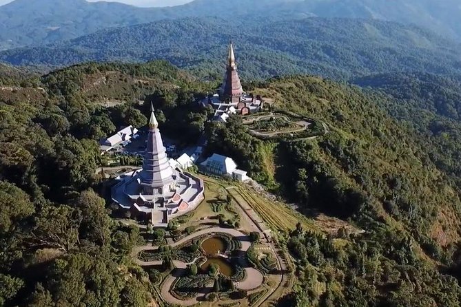 CHIANG MAI: Doi Inthanon-Trekking Pha Dok Seaw-Waterfall-Lunch - A full day above Chiang Mai
