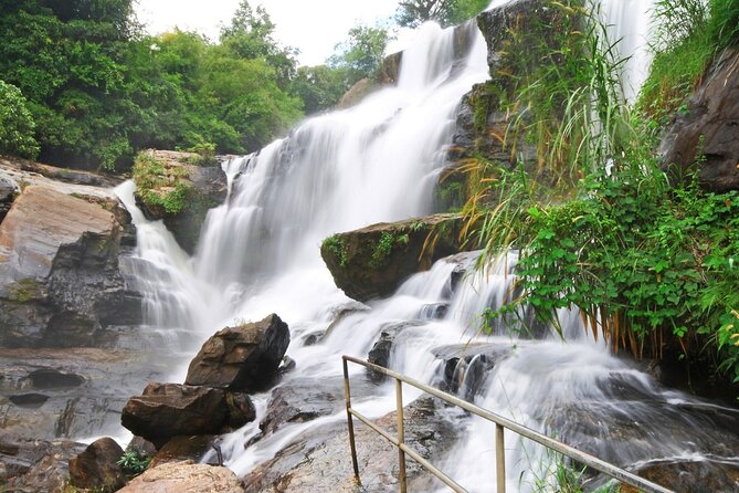 Chiang Mai: Doi Inthanon, Waterfalls, and Hill Tribe Village - Mae Klang Waterfall starts the day with an easy win