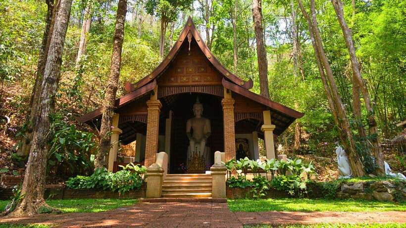 Chiang Mai: Doi Suthep and Wat Pha Lat Temple Evening Tour - The evening timing is the real appeal