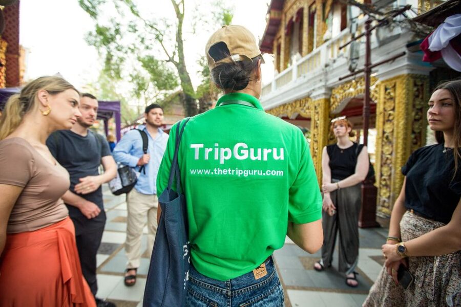 Chiang Mai: Doi Suthep and Wat Umong Enchanting Evening Tour - Who should book this experience?