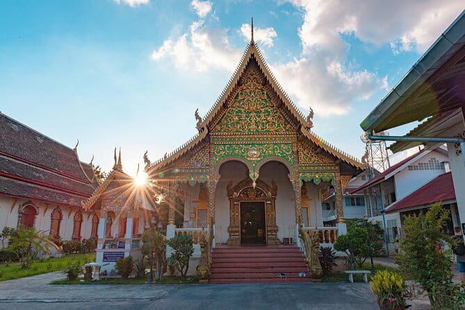 Chiang Mai - Doi Suthep Temple and Street Food Tour - Who will enjoy this evening most