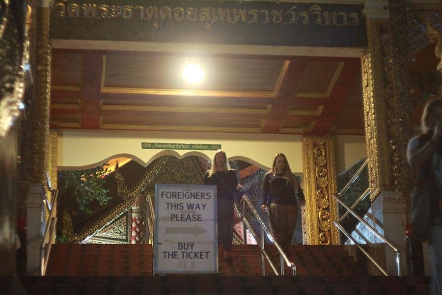Chiang Mai: Doi Suthep & Wat Umong Twilight Tour with Pickup - What to wear and bring
