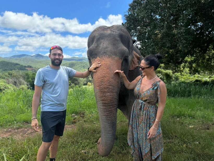 Chiang Mai: Elephant Sanctuary, Monk Trail & Doi Suthep Tour - Walking the forest route to Wat Pha Lat