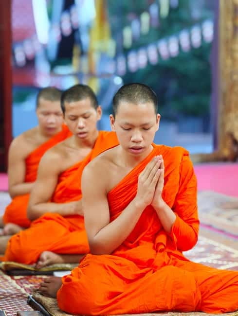 Chiang Mai: Evening Chanting & Meditation - What makes the evening different