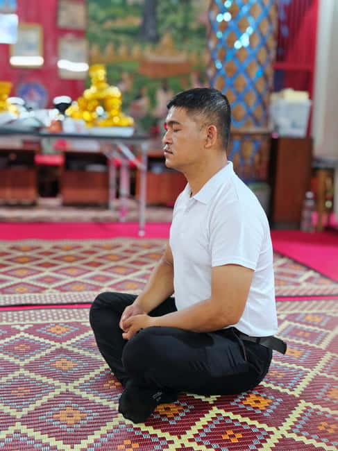 Chiang Mai: Evening Chanting & Meditation - Forty to fifty minutes of chanting with monks
