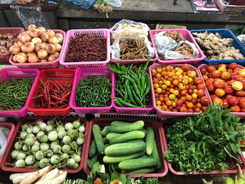 Chiang Mai: Evening Cooking Class and Local Market Visit - Hotel pickup and the Chiang Mai traffic factor