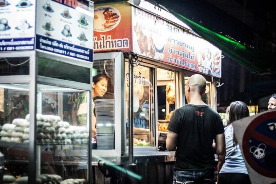 Chiang Mai: Evening Local Street Food Market Tour - Why this Chiang Mai food tour works