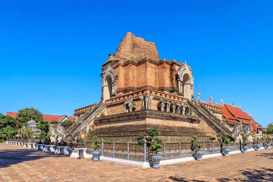 Chiang Mai: Exploration of Old City by Private Tuk-Tuk - A tuk-tuk shortcut through Chiang Mai’s Old City