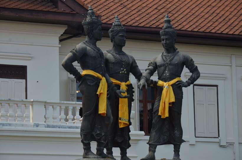 Chiang Mai: Historic Temples and City Guided Walking Tour - Is the 21 dollar price good value?