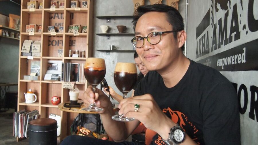 Chiang Mai: History & Mouth Watering Food Tour - Walking, local transport, and daily Chiang Mai