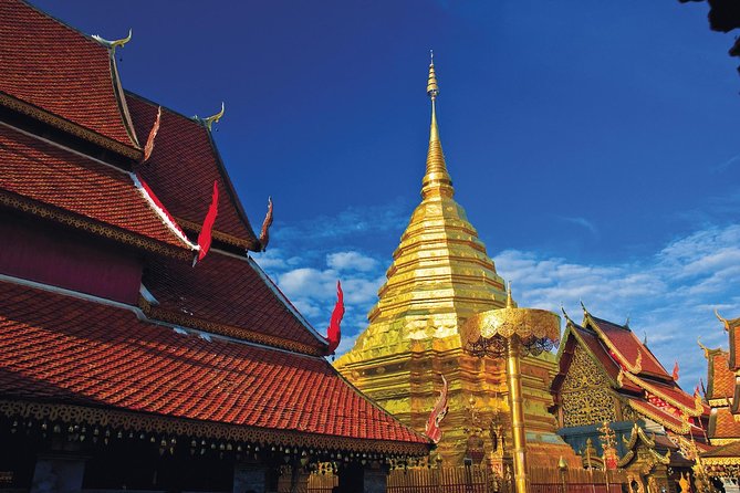 Chiang Mai Iconic Temples and City Tour - Wat Chedi Luang and the old city center